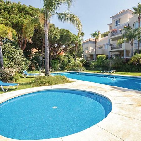 Beautiful Apartment In Marbella-Cabopino With 2 Bedrooms, Wifi And Outdoor Swimming Pool Bagian luar foto